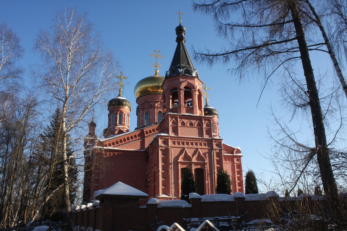 Церковь Илии Пророка в Изварине, Изварино (Новомосковский административный округ (НАО), г. Москва). фасады