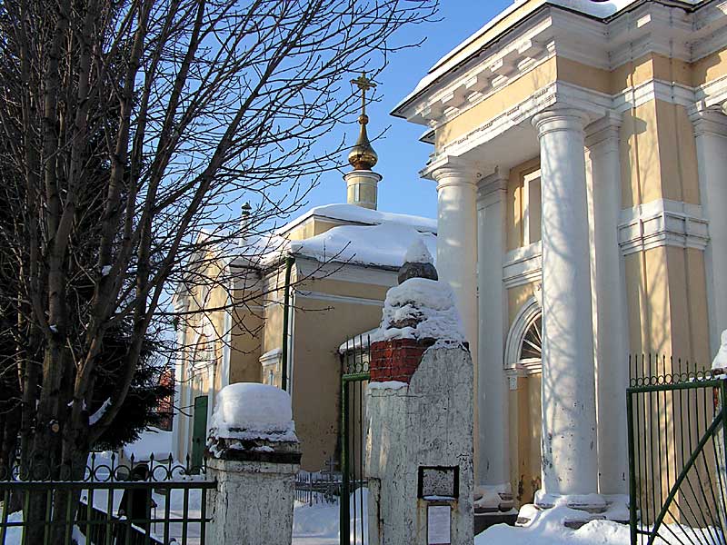 Петровское. Церковь Покрова Пресвятой Богородицы. фасады