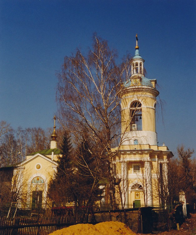 Петровское. Церковь Покрова Пресвятой Богородицы. фасады