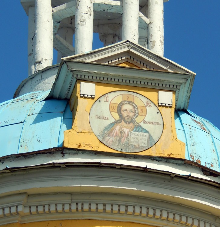 Церковь Покрова Пресвятой Богородицы, Петровское (Наро-Фоминский городской округ, Московская область). архитектурные детали