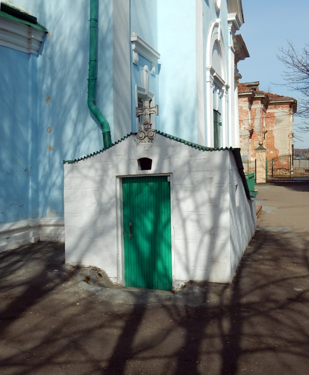 Церковь Покрова Пресвятой Богородицы, Петровское (Наро-Фоминский городской округ, Московская область). архитектурные детали