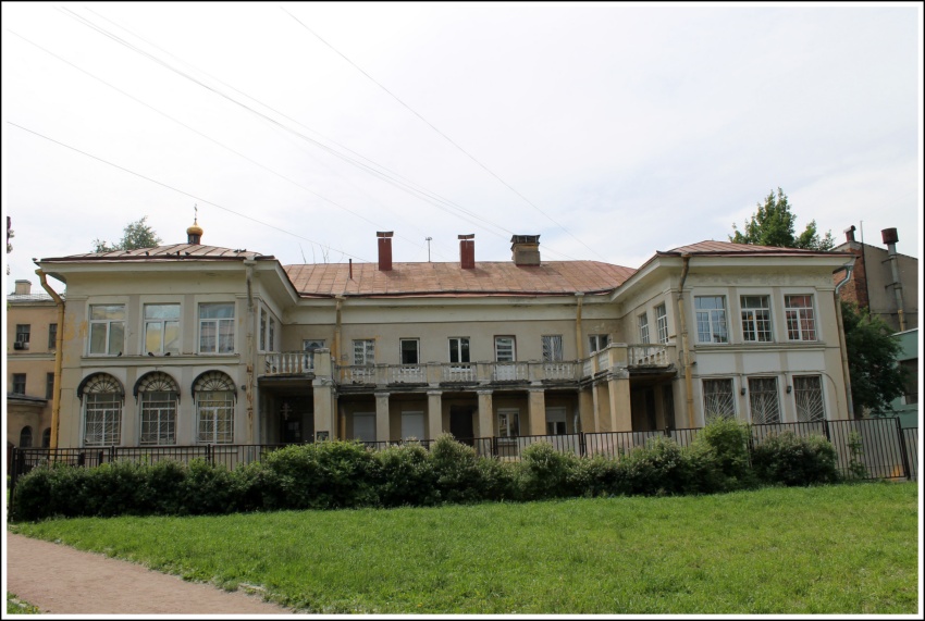 Часовня Александры Римской, Адмиралтейский район (Санкт-Петербург, г. Санкт-Петербург). общий вид в ландшафте
