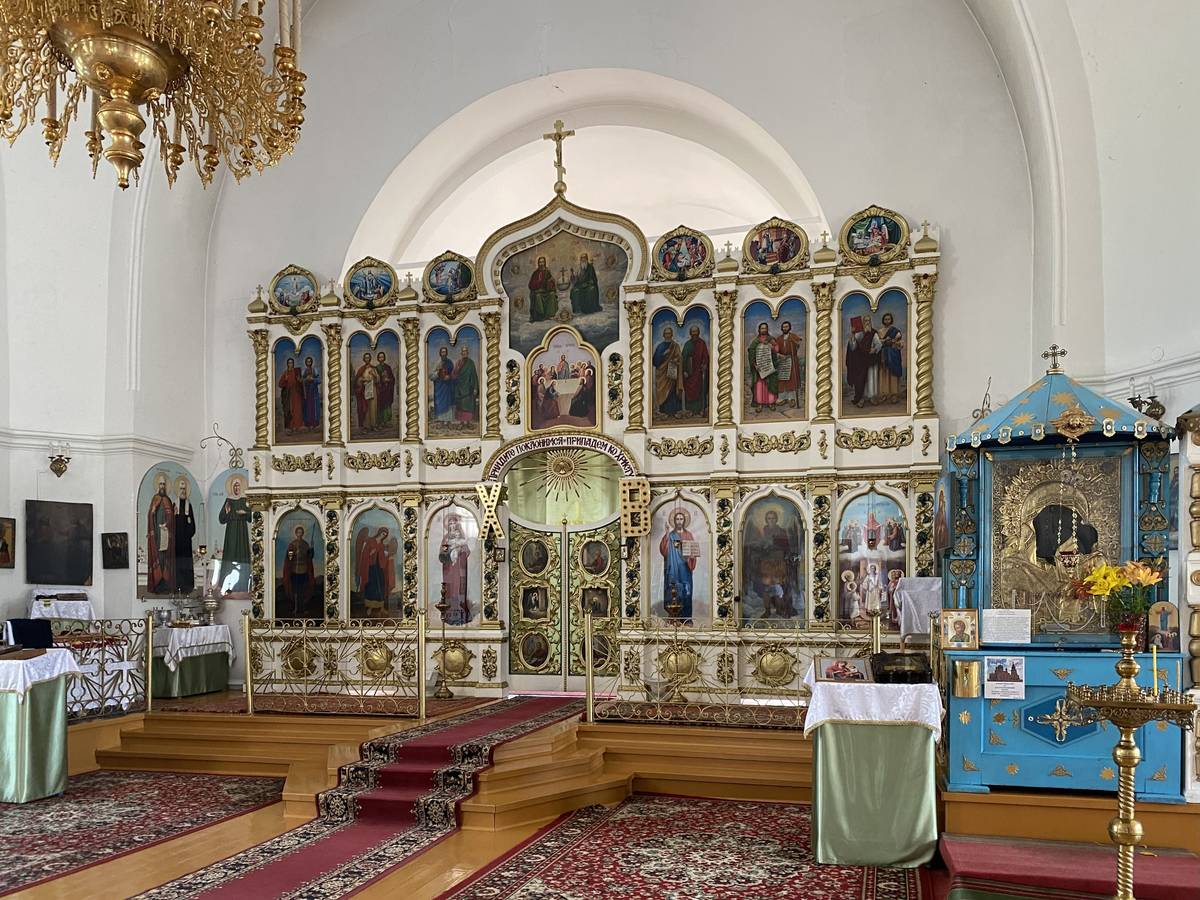 Главный иконостас, интерьер и убранство. Церковь Покрова Пресвятой Богородицы, Краснохолм (Оренбург, город, Оренбургская область)