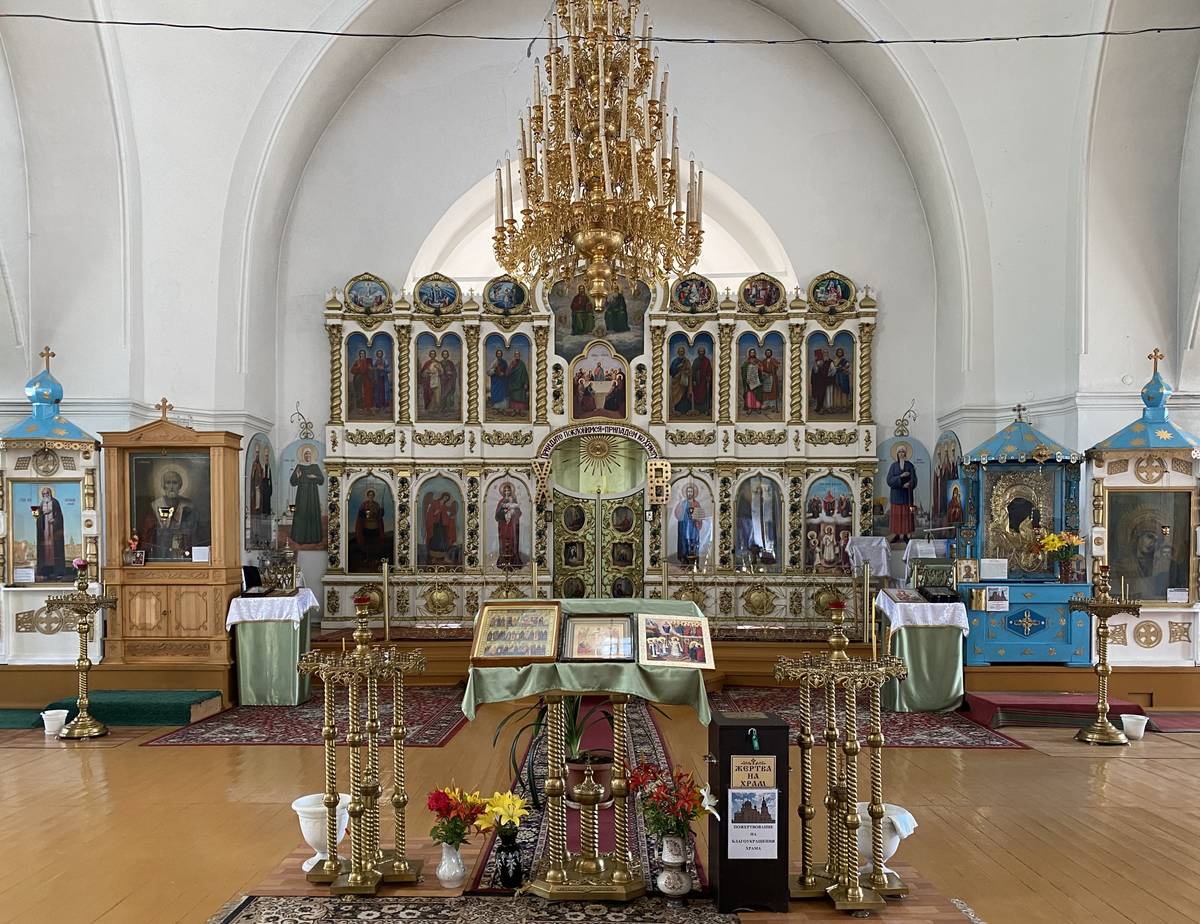 Главный иконостас, интерьер и убранство. Церковь Покрова Пресвятой Богородицы, Краснохолм (Оренбург, город, Оренбургская область)