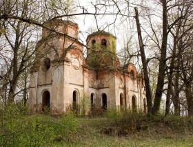 Югостицы. Церковь Покрова Пресвятой Богородицы