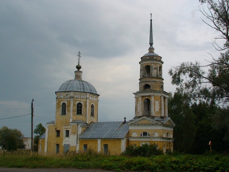 Церковь Спаса Преображения, Славный (Торжокский район и г. Торжок, Тверская область). фасады