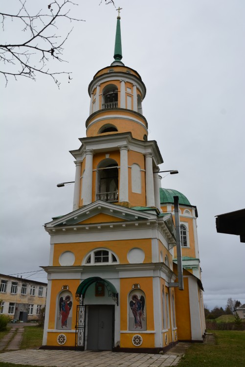 Церковь Спаса Преображения, Славный (Торжокский район и г. Торжок, Тверская область). фасады