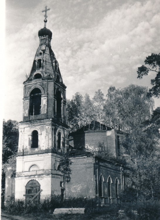 Церковь Михаила Архангела, Белоусово (Троицкий административный округ (ТАО), г. Москва). фасады