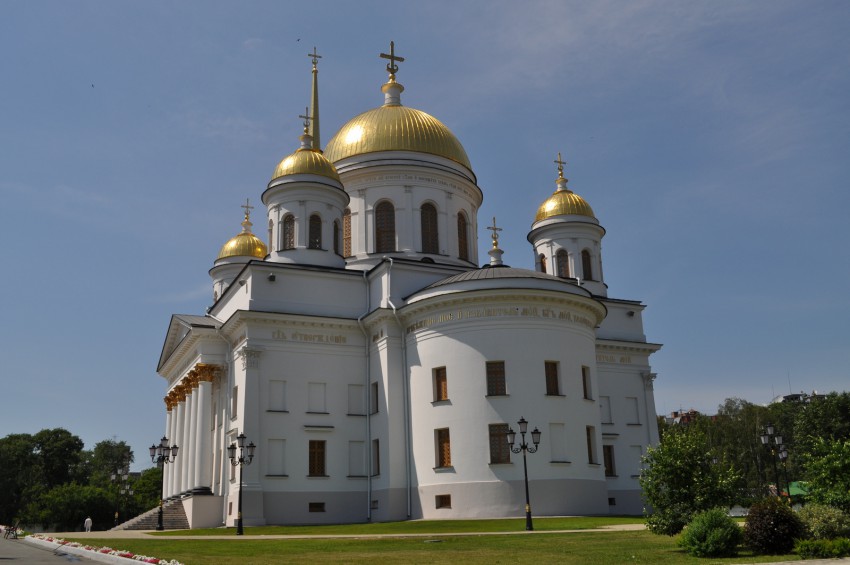 Екатеринбург. Александро-Невский Ново-Тихвинский монастырь. Собор Александра Невского. фасады