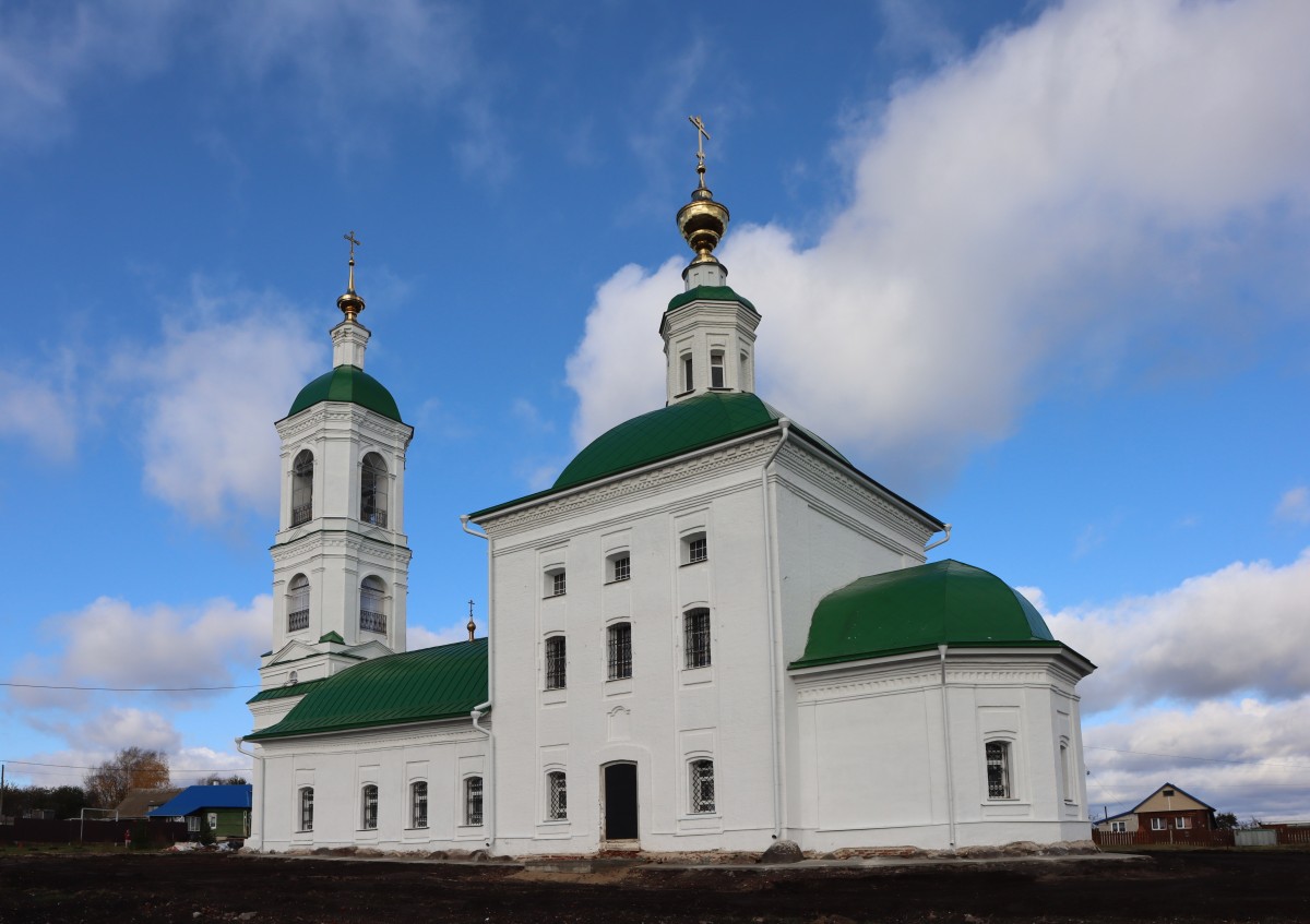 Ильинское. Церковь Иоанна Богослова. фасады, Вид с юго-востока