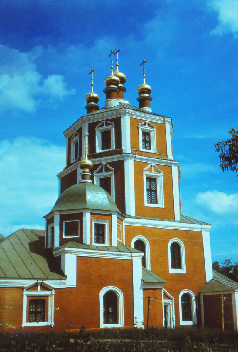 Церковь Казанской иконы Божией Матери, Гагарин (Гагаринский район, Смоленская область). архитектурные детали