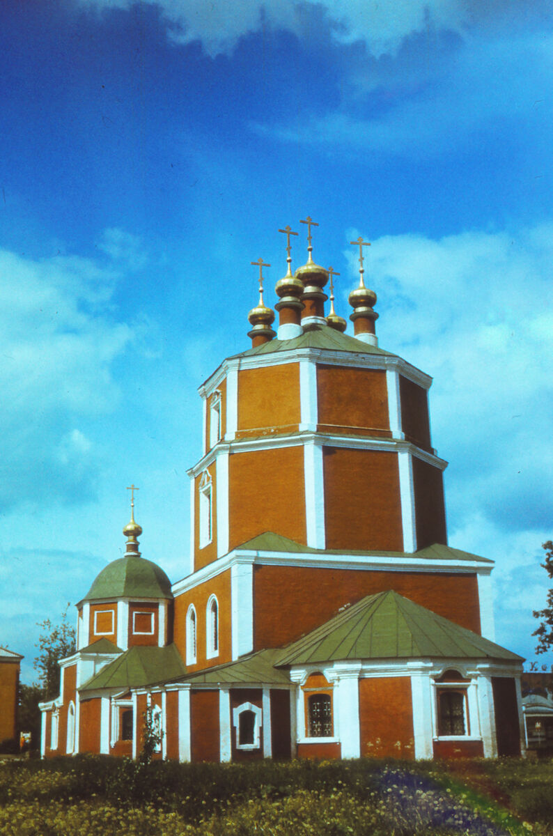 Церковь Казанской иконы Божией Матери, Гагарин (Гагаринский район, Смоленская область). фасады
