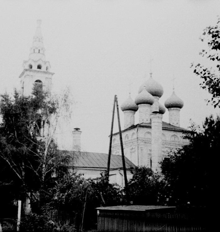 Церковь Николая Чудотворца, Пушкино (Пушкинский район и гг. Ивантеевка, Королёв, Московская область). фасады