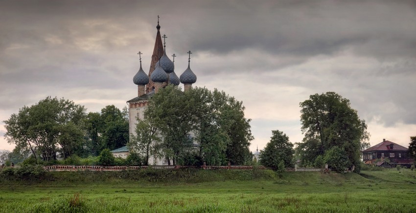 Церковь Успения Пресвятой Богородицы, Большие Всегодичи (Ковровский район и г. Ковров, Владимирская область). общий вид в ландшафте
