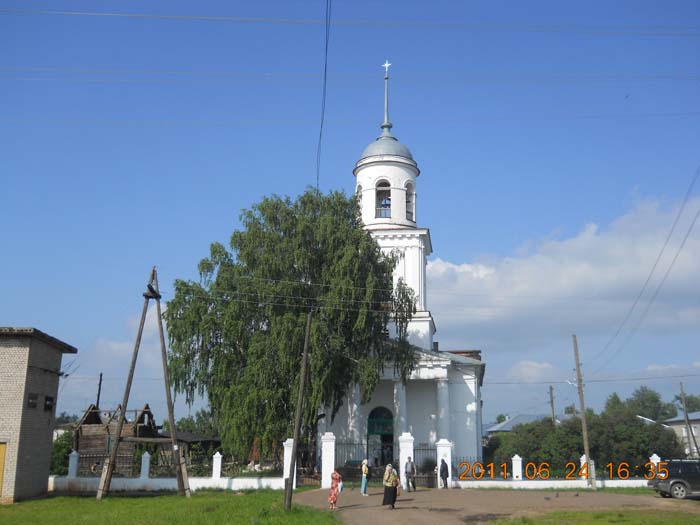 Орлов. Церковь Рождества Пресвятой Богородицы. фасады