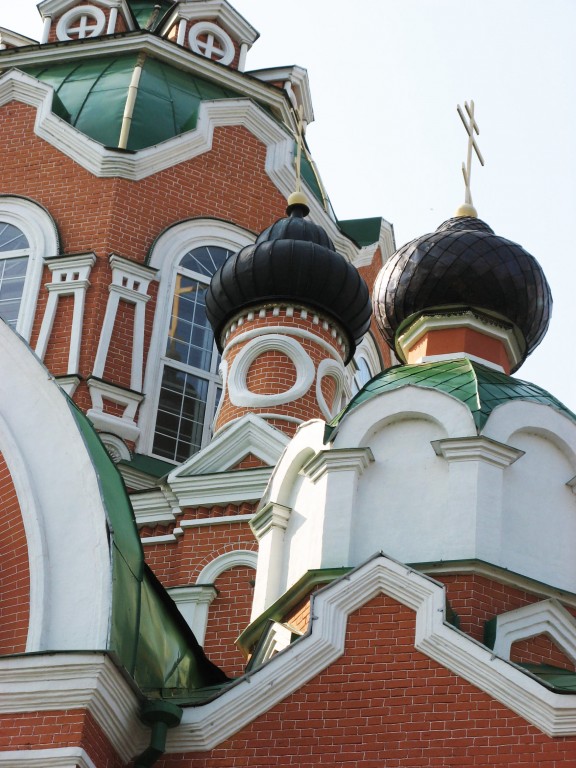 Юрино. Церковь Михаила Архангела. архитектурные детали, Архитектурные кружева куполов