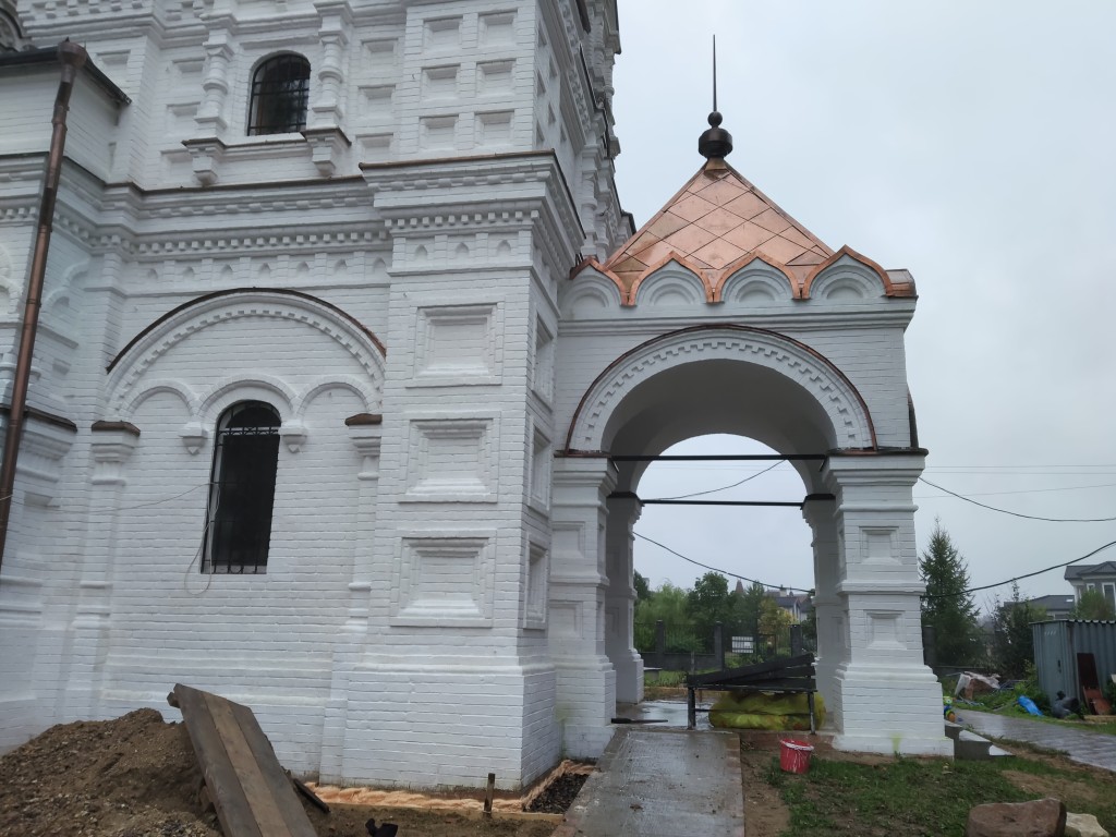 Драчёво. Церковь Троицы Живоначальной. архитектурные детали