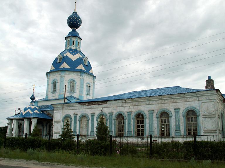 Пестяки. Церковь Успения Пресвятой Богородицы. общий вид в ландшафте