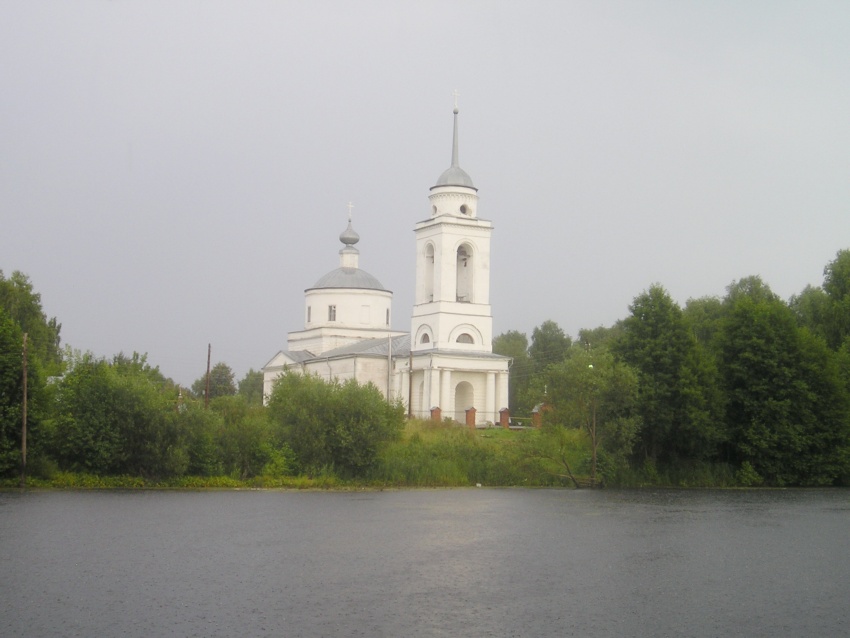 Заскочиха. Церковь Николая Чудотворца. общий вид в ландшафте