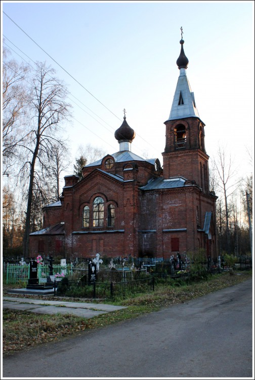 Церковь Николая Чудотворца, Ушаки (Тосненский район, Ленинградская область). фасады