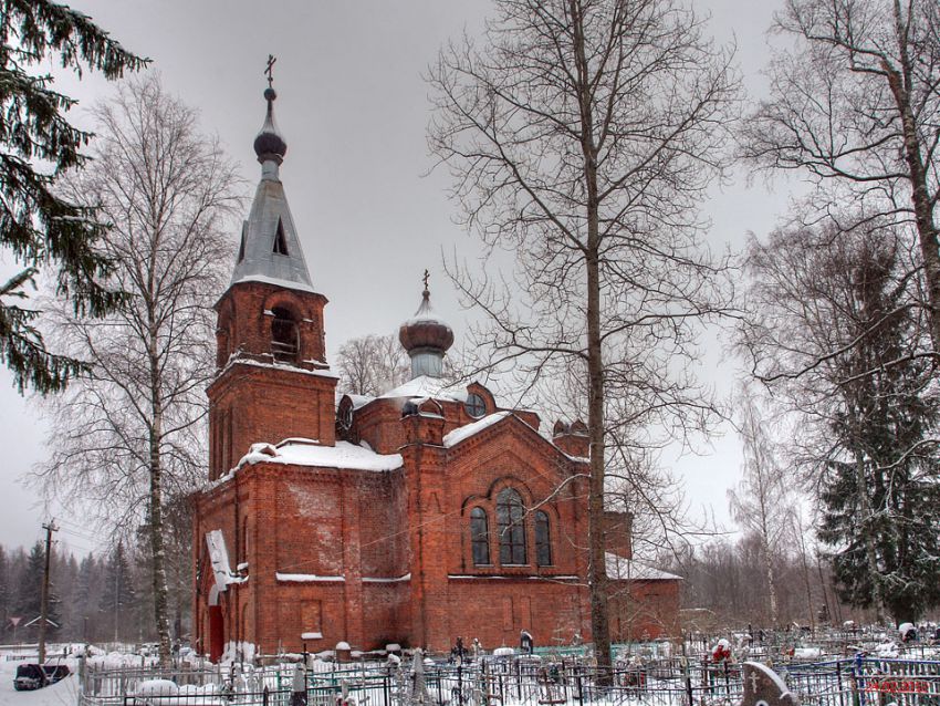 Церковь Николая Чудотворца, Ушаки (Тосненский район, Ленинградская область). общий вид в ландшафте