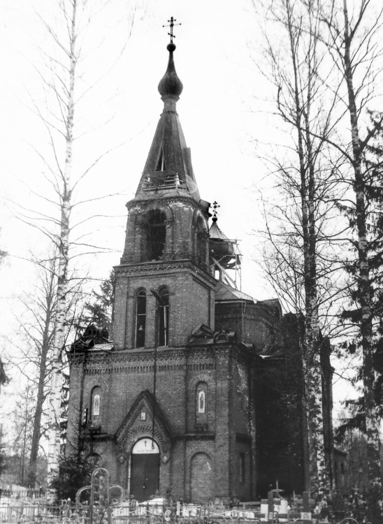 Церковь Николая Чудотворца, Ушаки (Тосненский район, Ленинградская область). фасады