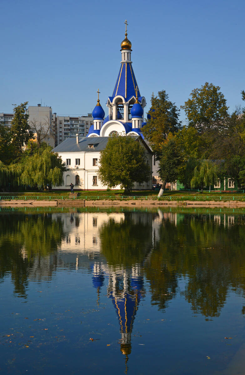 Церковь Рождества Пресвятой Богородицы в Костине (новая), Королёв (Пушкинский район и гг. Ивантеевка, Королёв, Московская область). художественные фотографии