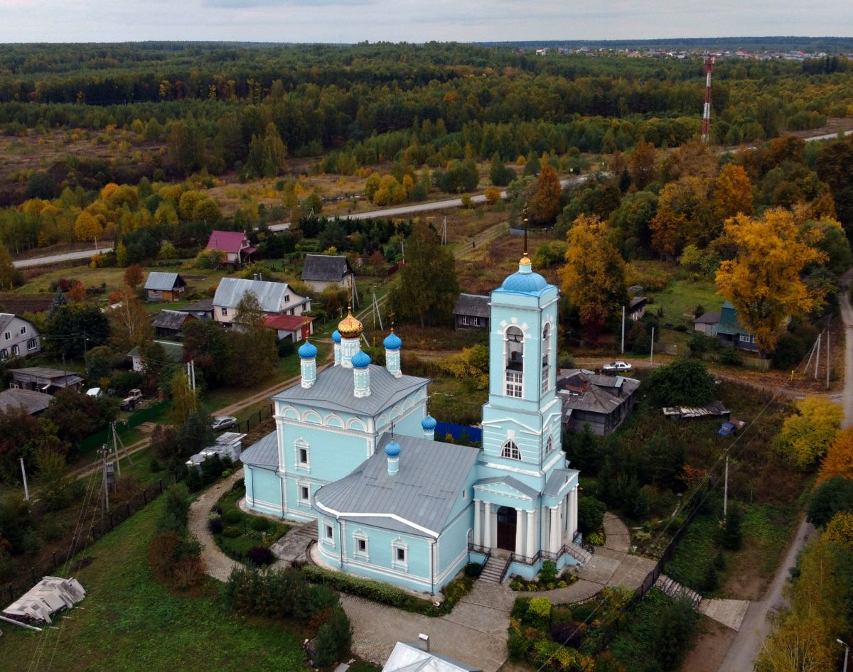 Церковь Казанской иконы Божией Матери, Старая Слобода (Александровский район, Владимирская область). общий вид в ландшафте