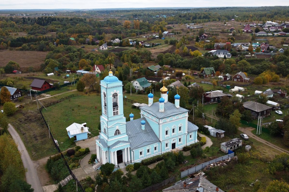 Церковь Казанской иконы Божией Матери, Старая Слобода (Александровский район, Владимирская область). общий вид в ландшафте