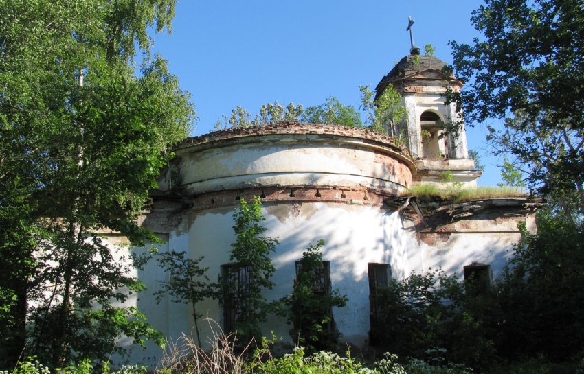 Церковь Николая Чудотворца, Верола (Кировский район, Ленинградская область). архитектурные детали
