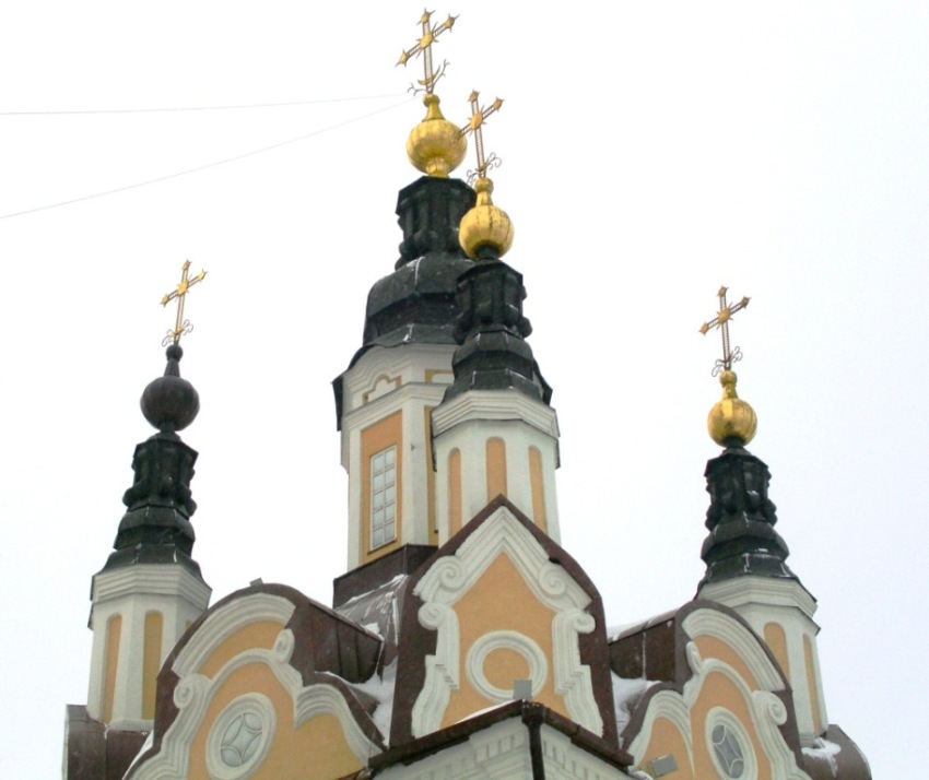 Томск. Церковь Воскресения Христова. архитектурные детали, пятиглавие