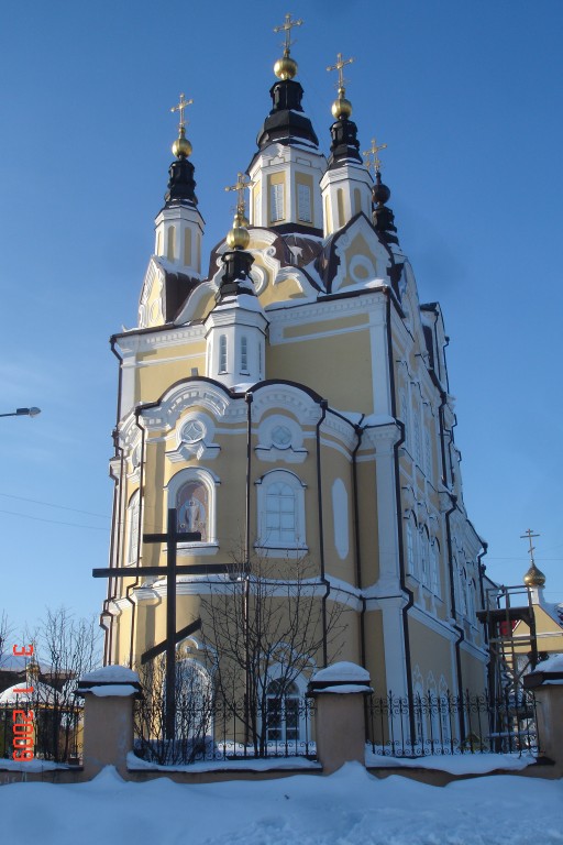 Томск. Церковь Воскресения Христова. фасады