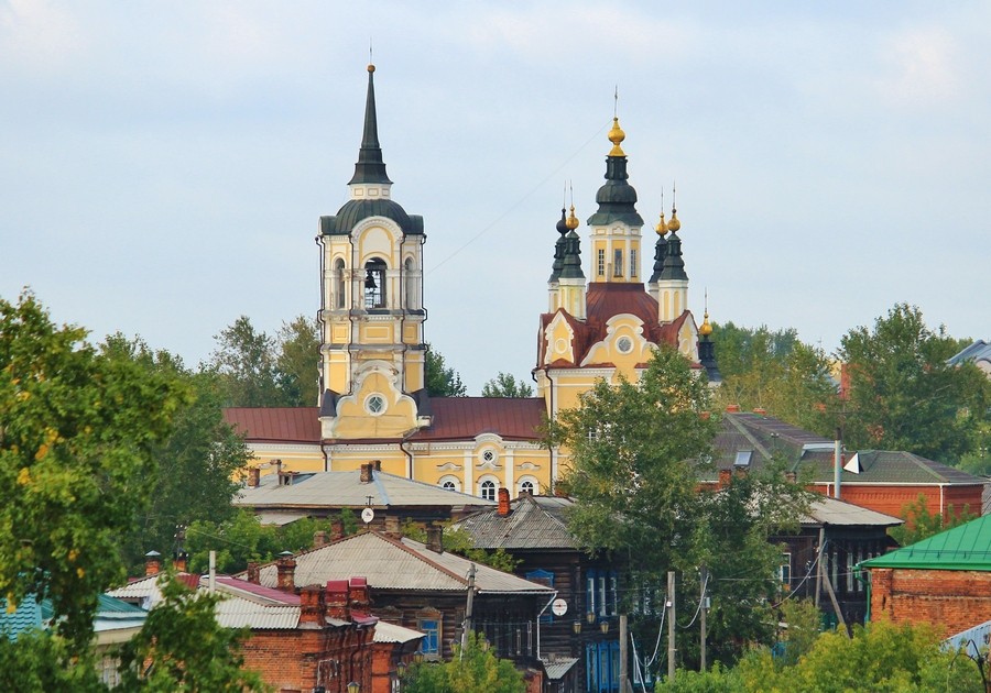 Томск. Церковь Воскресения Христова. общий вид в ландшафте, Вид со смотровой площадки Музея истории Томска