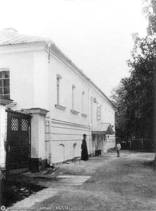 Покровский женский монастырь, Таганский (Центральный административный округ (ЦАО), г. Москва). архивная фотография,  Фото с сайта pastvu.ru Фото 1904 г.Братский корпус.