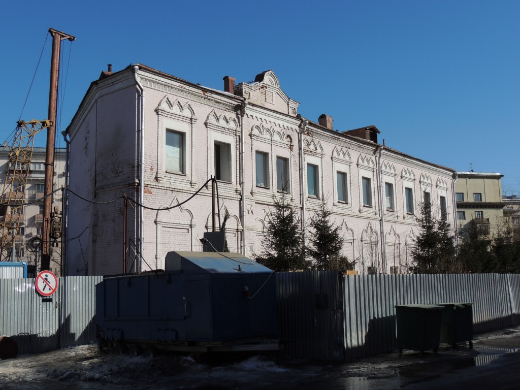 Покровский женский монастырь, Таганский (Центральный административный округ (ЦАО), г. Москва). дополнительная информация, 13.Дом причта (нач. XIXв.)  Уже нет. построена Гостиница Покровская. Москва, Абельмановская улица, 2Б 