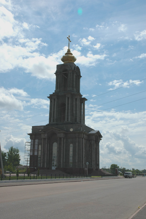 Курск. Церковь Георгия Победоносца при мемориальном комплексе 