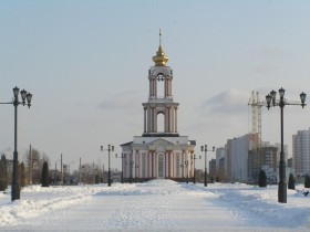 Курск. Церковь Георгия Победоносца при мемориальном комплексе 