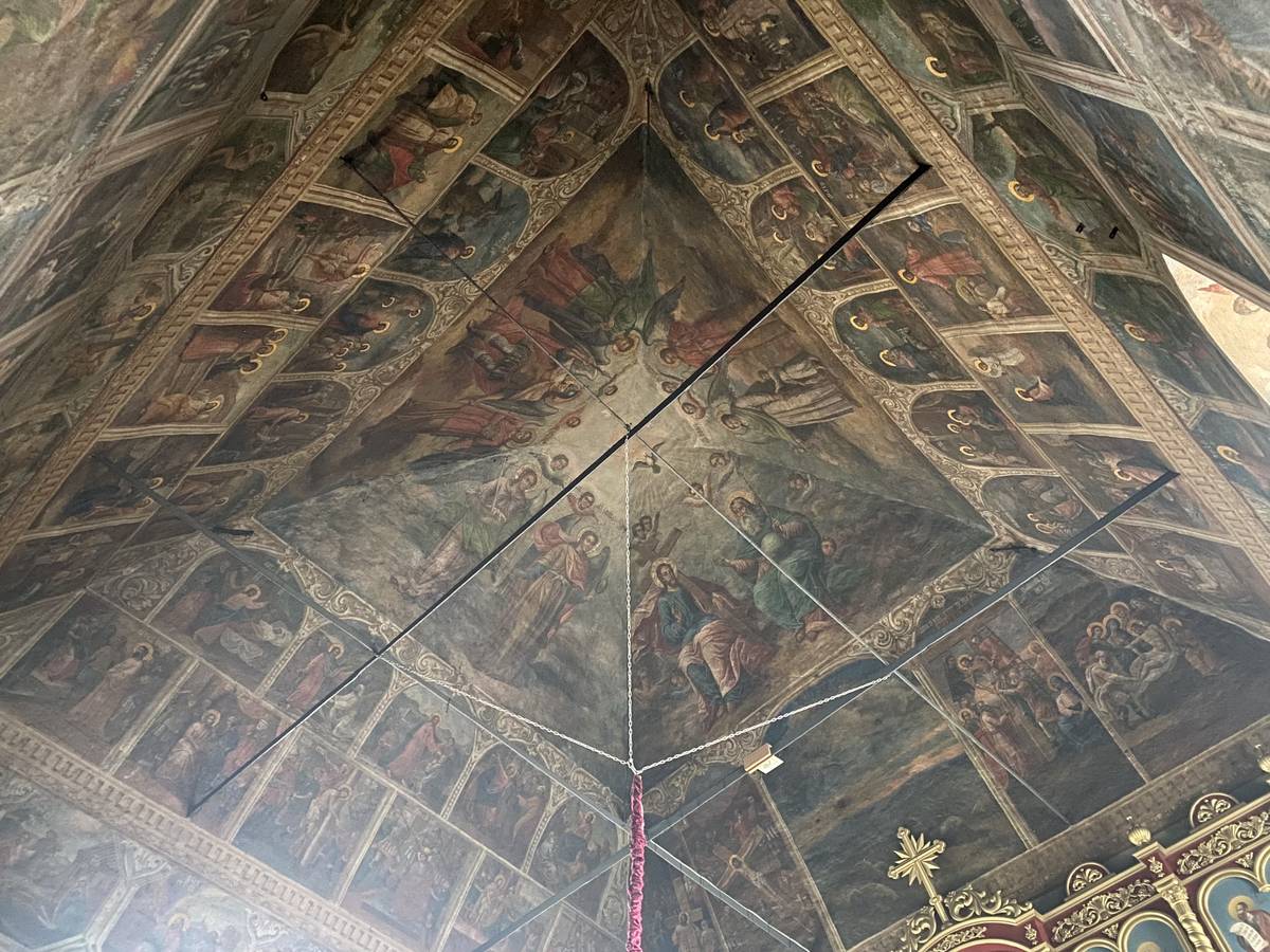 Роспись свода четверика, интерьер и убранство. Церковь Илии Пророка и Иакова апостола, Яковлевское (Костромской район, Костромская область)