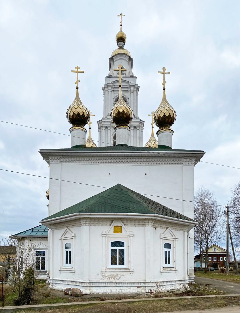 Вид с востока, фасады. Церковь Илии Пророка и Иакова апостола, Яковлевское (Костромской район, Костромская область)