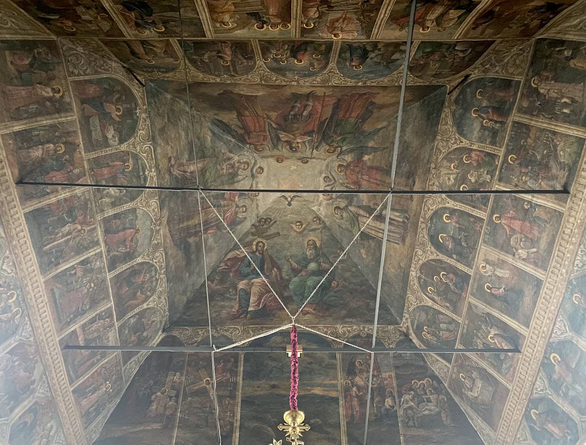 Роспись свода четверика, интерьер и убранство. Церковь Илии Пророка и Иакова апостола, Яковлевское (Костромской район, Костромская область)