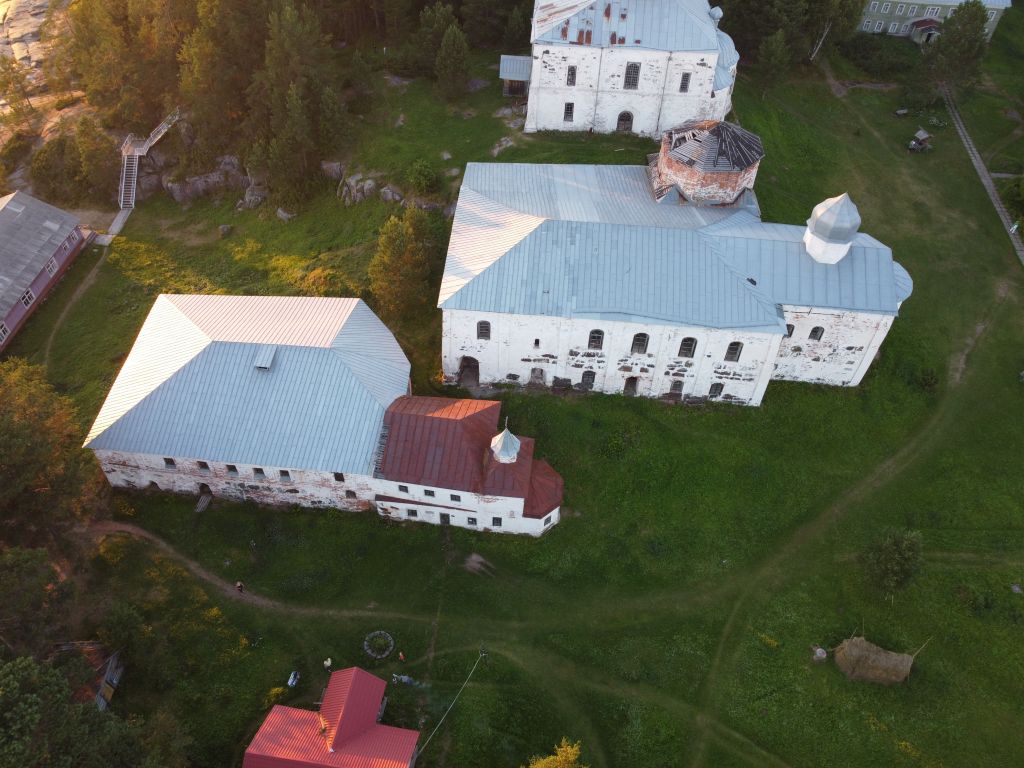 Кийский Крестный монастырь, Кий-остров (Онежский район, Архангельская область). фасады