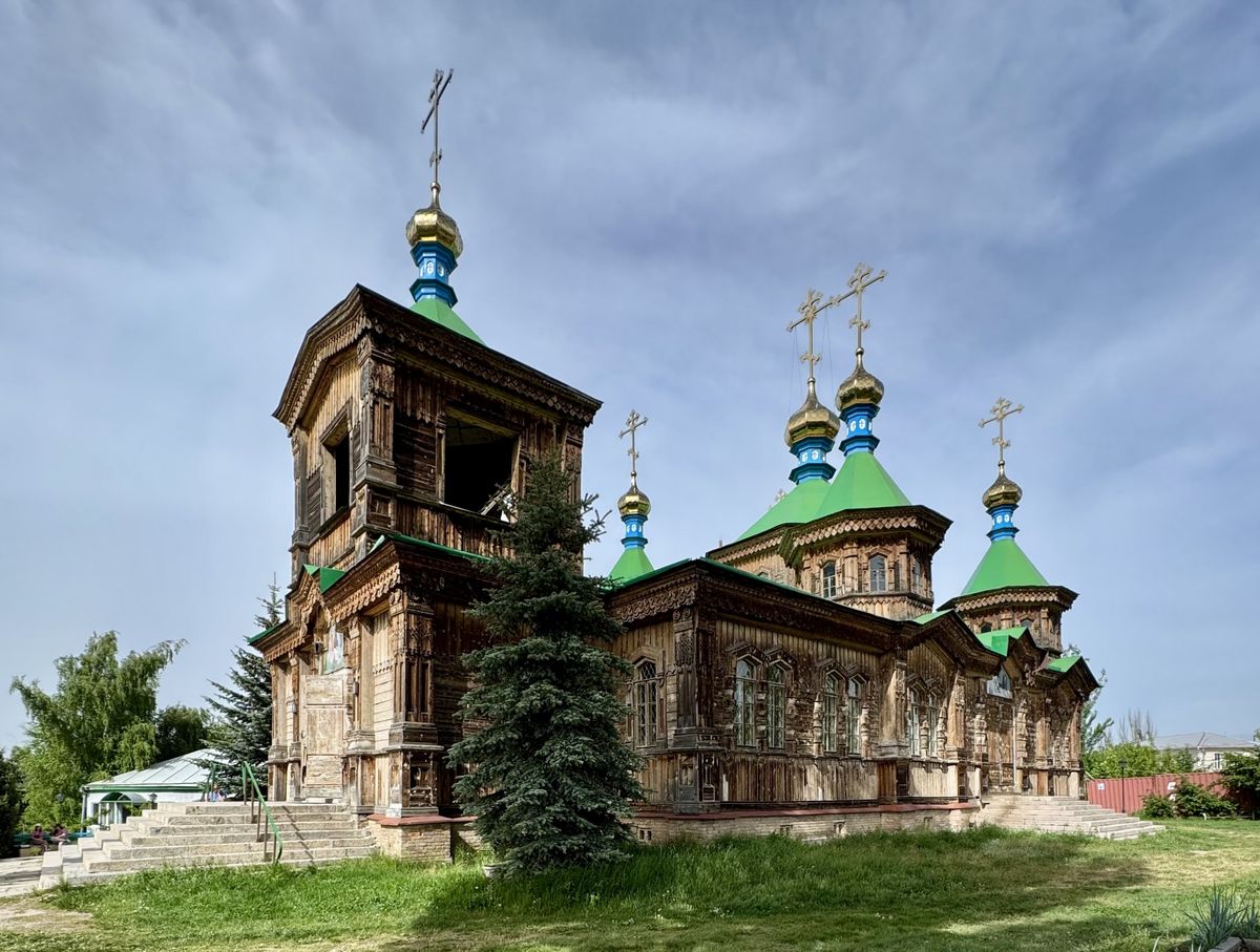 Вид с юго-запада, фасады. Церковь Троицы Живоначальной, Каракол (Кыргызстан, Прочие страны)