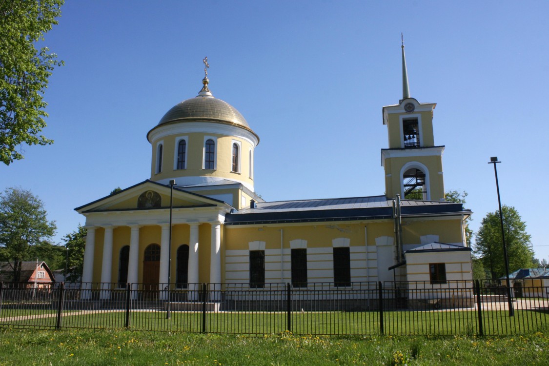 Собор Успения Пресвятой Богородицы, Зубцов (Зубцовский район, Тверская область). фасады