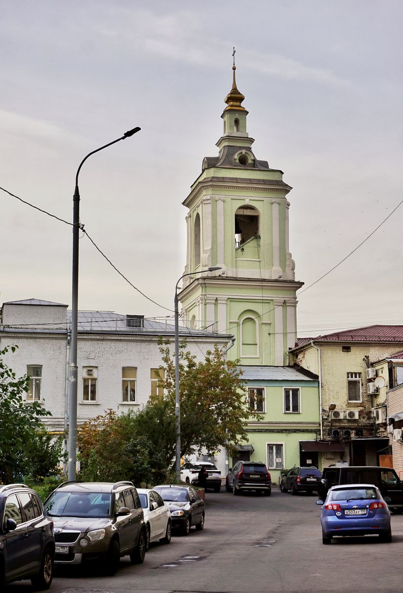 Колокольня церкви Усекновения главы Иоанна Предтечи в Казённой Слободе, Басманный (Центральный административный округ (ЦАО), г. Москва). фасады