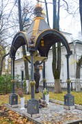 Лефортово. Петра и Павла в Лефортове, церковь