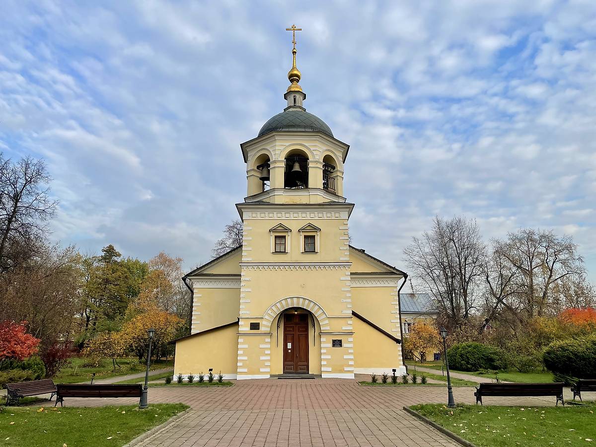 фасады. Соборная моленная Воздвижения Креста Господня на Преображенском кладбище, Преображенское (Восточный административный округ (ВАО), г. Москва)