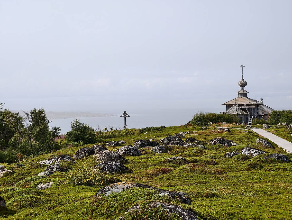 Общий вид Андреевской пустыни с Востока, общий вид в ландшафте. Спасо-Преображенский Соловецкий монастырь. Андреевская пустынь, Большой Заяцкий, остров (Соловецкий район, Архангельская область)