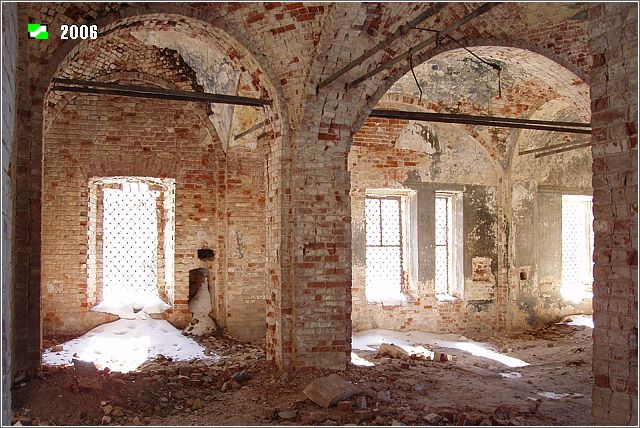 Церковь Воскресения Христова, Старинский Погост (Судогодский район, Владимирская область). интерьер и убранство, Интерьер трапезной, вид на южную стену