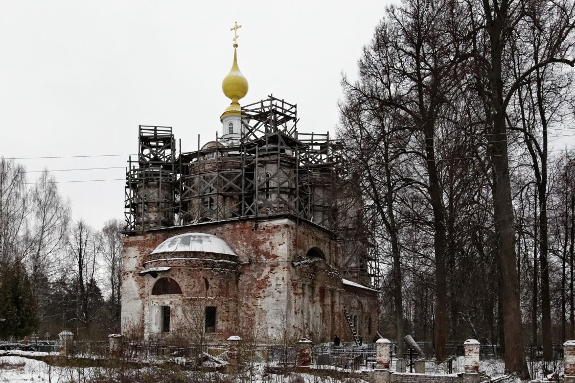 Старинский Погост. Церковь Воскресения Христова. фасады