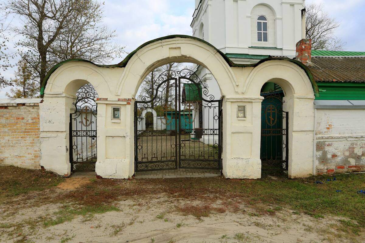 Церковь Троицы Живоначальной, Хотеичи (Орехово-Зуевский городской округ, Московская область). дополнительная информация